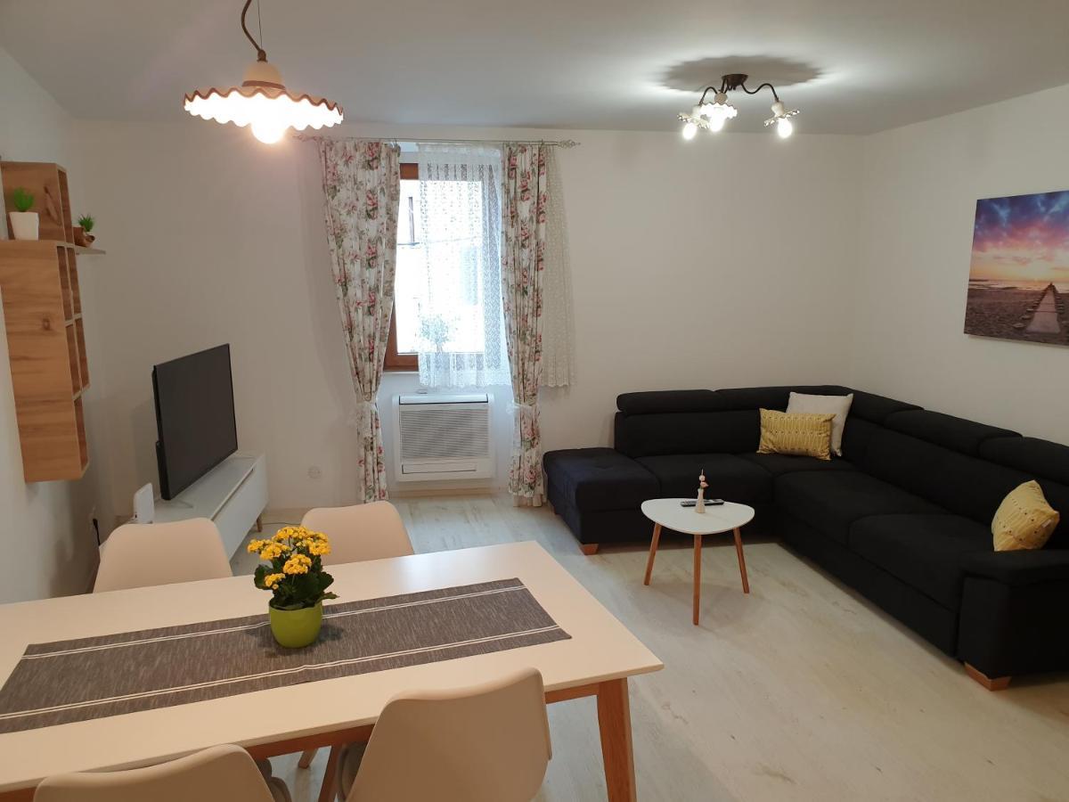 Apartment Old Town Umag Exterior foto