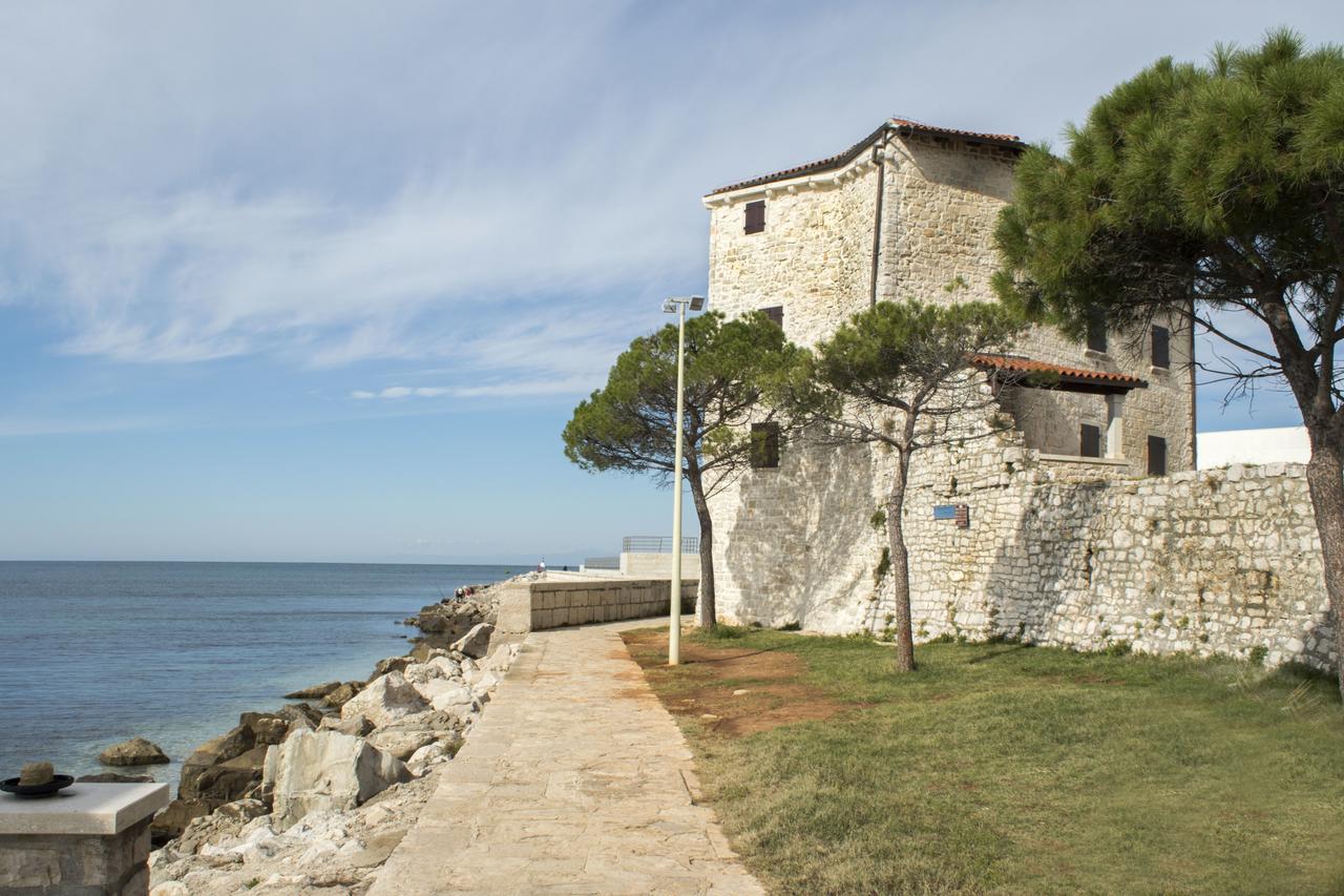 Apartment Old Town Umag Exterior foto